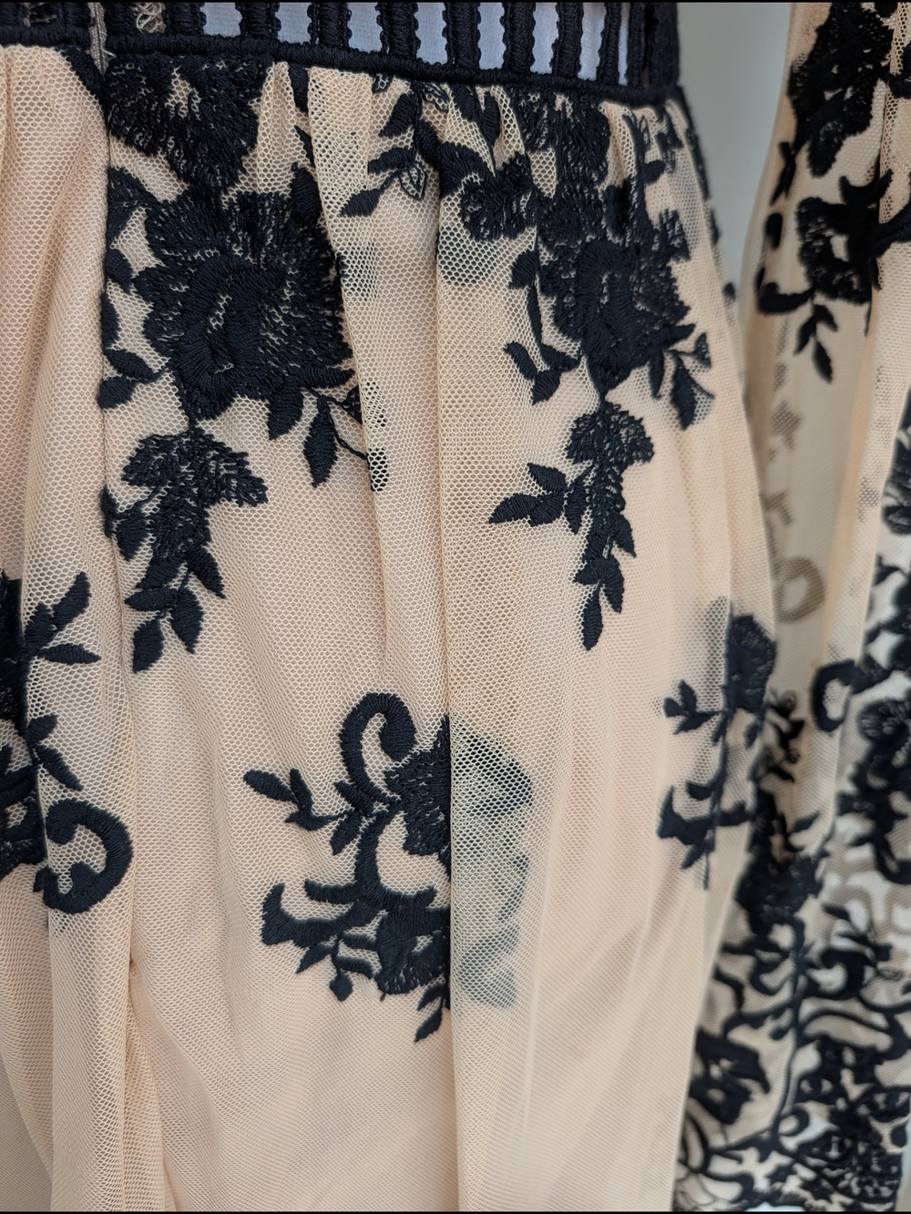 NWT Forever 21 Nude Maxi Dress with Black Lace Overlay - Picture 7 of 10